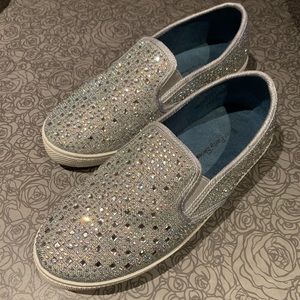 Your party shoes size 6 women worn once for the after party at my wedding.